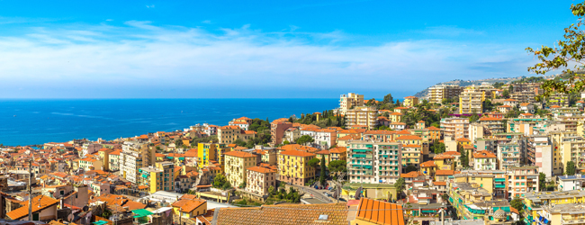 LISA-Sprachreisen-Erwachsene-Italienisch-Italien-Sanremo-Meer-Stadt-Sonne-Riviera