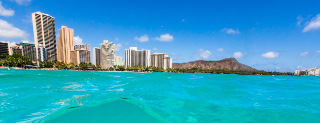 LISA-sprachreisen-englisch-Honolulu-Waikiki-meer-sonne-strand-stadt-skyline-surfen-swimmen-sightseeing